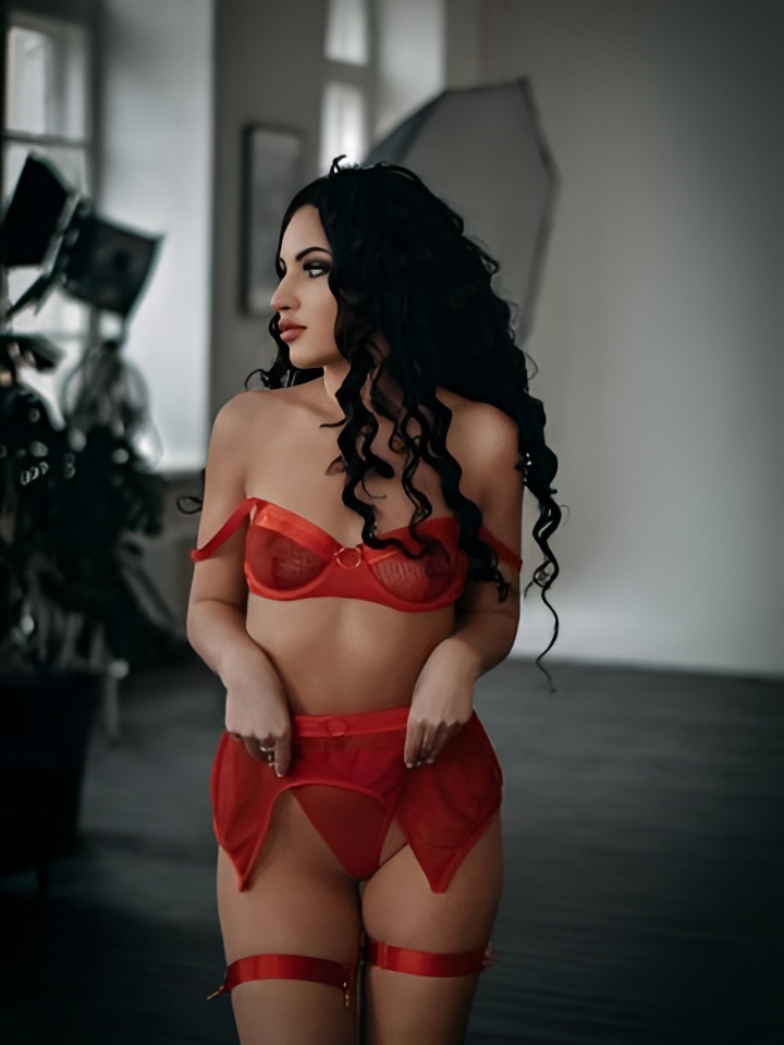 Елена привлекальеная девушка из Малоярославца цена от 3000 руб