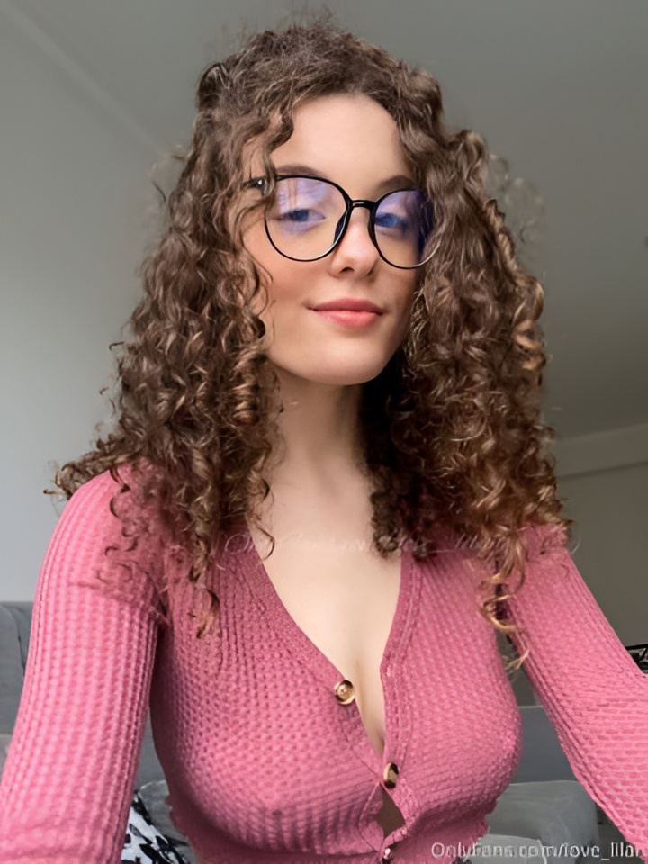 Эвелина привлекальеная девушка из Малоярославца цена от 2000 руб