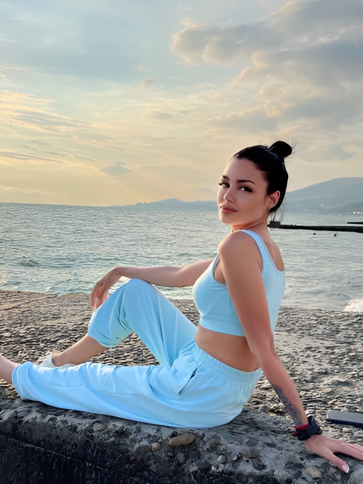 Индивидуалка Майя, доступна для личного знакомства от 1500 руб