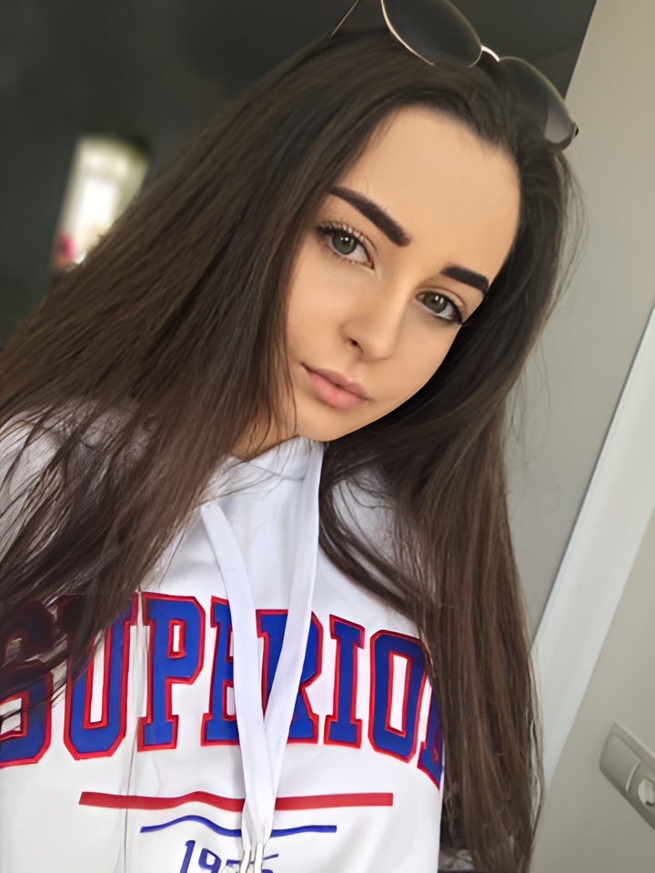 Рената привлекальеная девушка из Малоярославца цена от 5000 руб