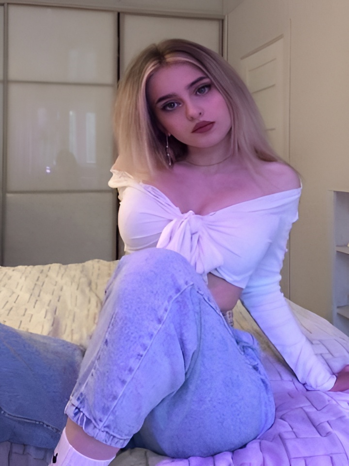 Роксана привлекальеная девушка из Малоярославца цена от 3000 руб