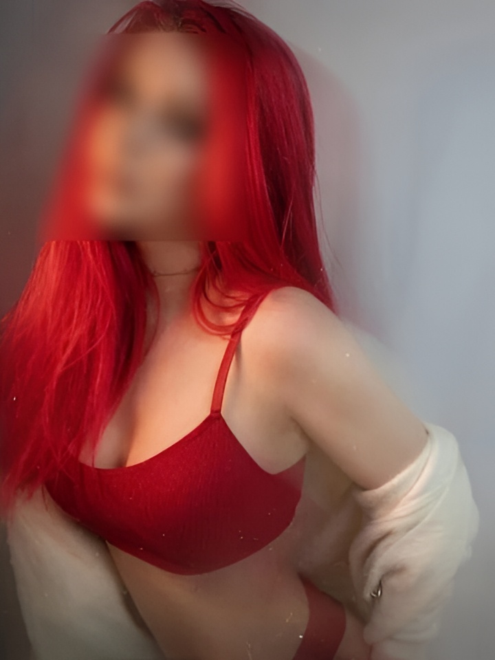 Виктория привлекальеная девушка из Малоярославца цена от 4000 руб