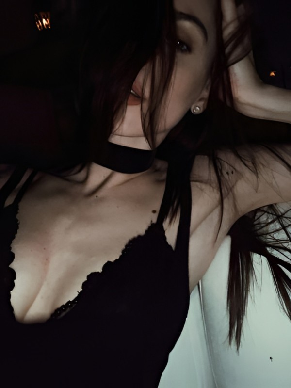 Ярослава привлекательная девушка из Малоярославца цена от 10000 руб