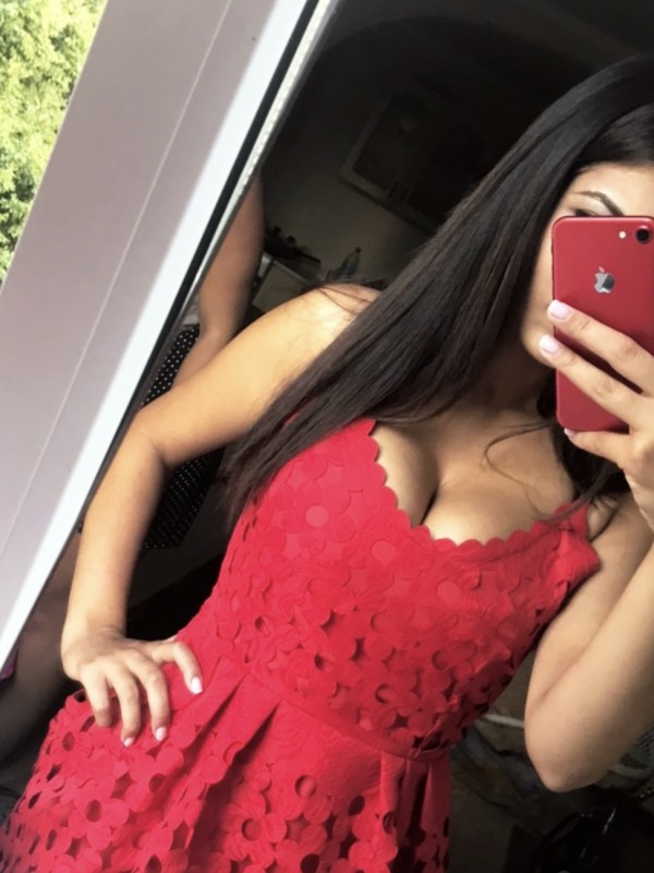 Елена привлекательная девушка из Малоярославца цена от 3000 руб